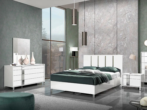 Emma White Queen 4 Pcs Set